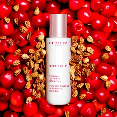 Clarins Bright Plus Emulsion Hydratante Anti-taches 5 Clarins Bright Plus Emulsion Hydratante Anti-taches – Image 3