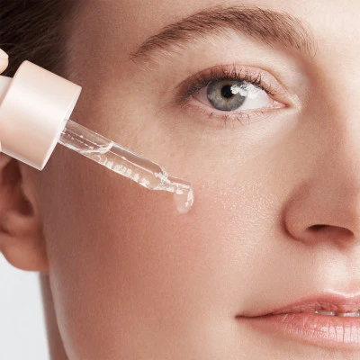 Clarins Calm-Essentiel Huile Restructurante 5 Clarins Calm-Essentiel Huile Restructurante – Image 3