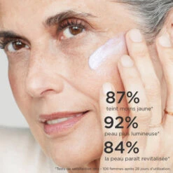 Clarins Nutri-Lumière Revive Crème Jour Embellissante Revitalisante 8 Clarins Nutri-Lumière Revive Crème Jour Embellissante Revitalisante -Guerlain Soldes Boutique nutri lum revive 1