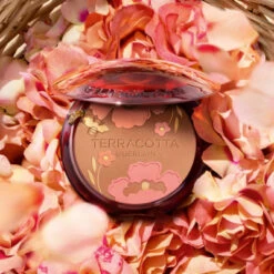 Guerlain Terracotta Flower Blossom La Poudre éclat Bonne Mine Naturelle -Guerlain Soldes Boutique terracotta flower blossom poudre 1